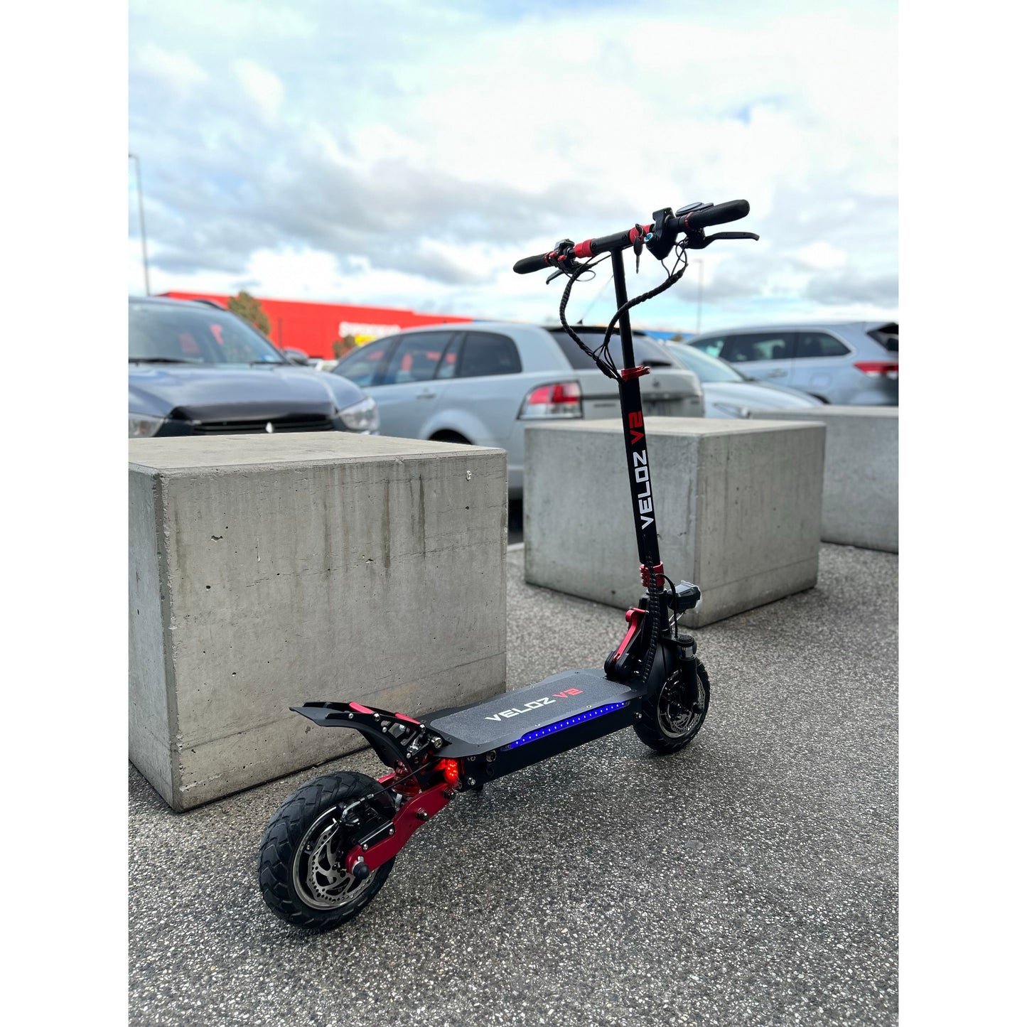 Veloz V2 - 2400W Electric Scooter