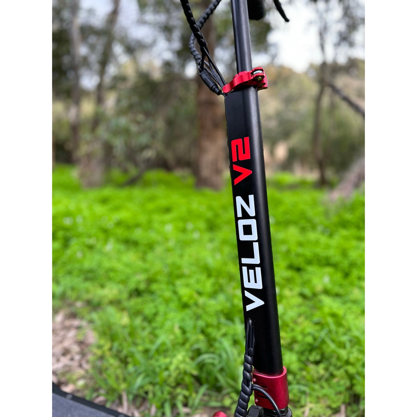 Veloz V2 - 2400W Electric Scooter