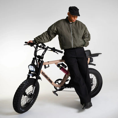 Flight Risk FR555 eBike  6 Months Free Service - Champagne