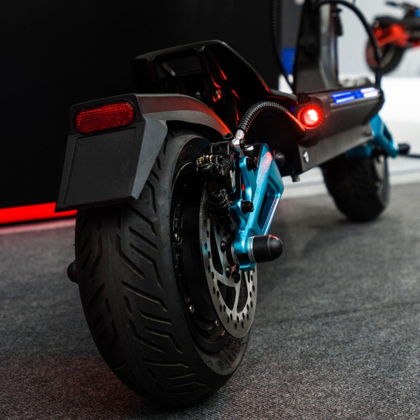 MiniWalker Tiger 9 Pro eScooter All Terrain 6 Months Free Service