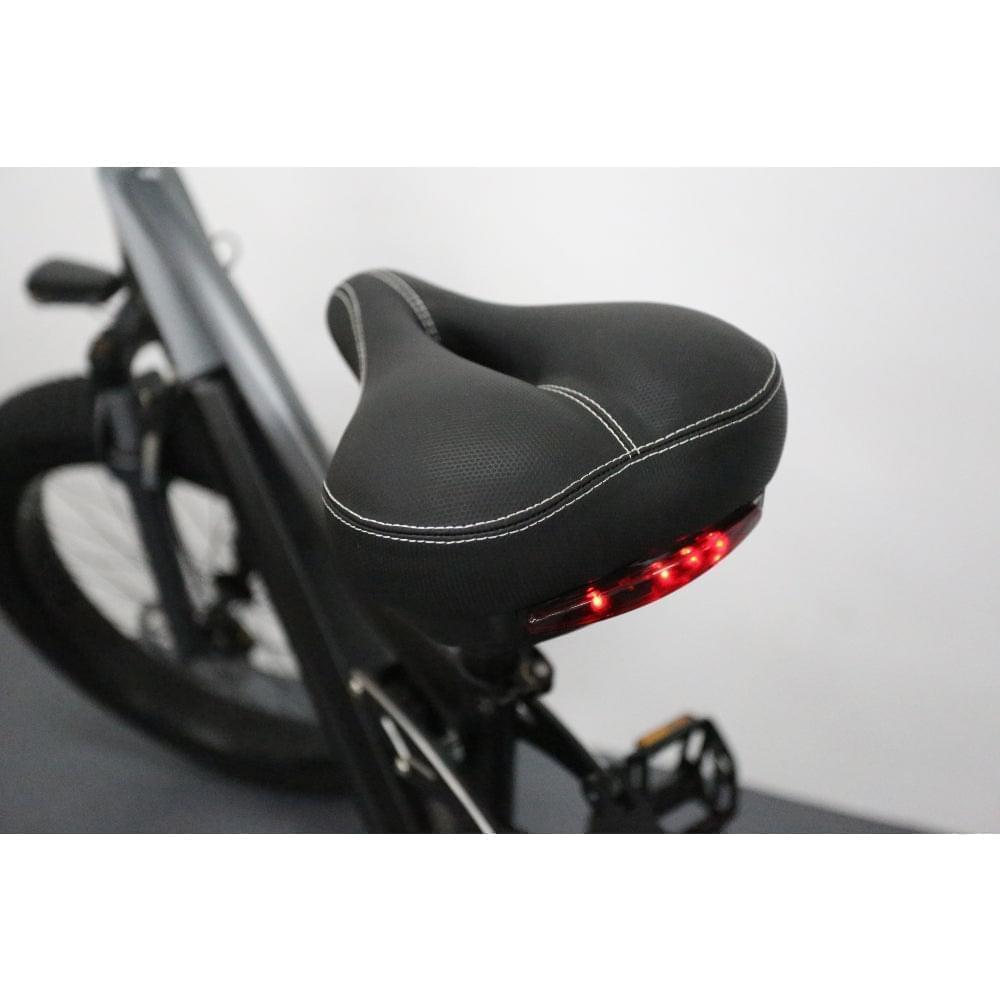 mamba tp26 seat in black colour