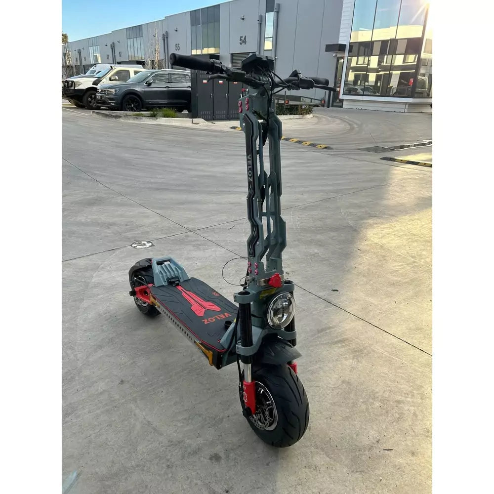veloz-g5-black-scooter